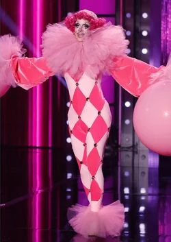 SuzieTootPinkLook