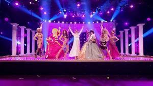 HERstoryOfTheWorldLook