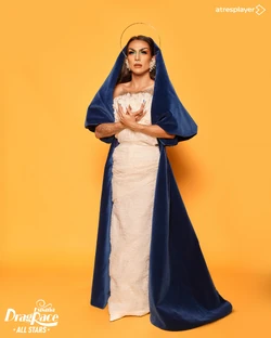 PakitaHeavenLook