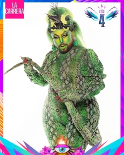 LaCarreraFolkloristicLook