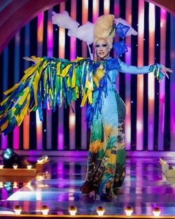 MirandaLebrãoOpeningCeremonyEleganzaLook