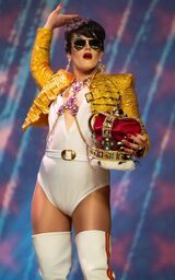Who's Your Queen? Look – Freddie Mercury