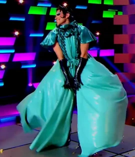 VisaThree-In-OneLook2