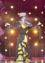 Look de 'My Chemical Reaction' – Erupción