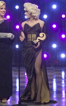 VivianWhoKnowsLook
