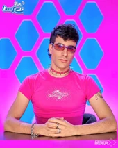 JavierCalvoE4S3Look.jpg (726 kB) Look del episodio 4