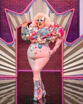 AI Generated Queen Look