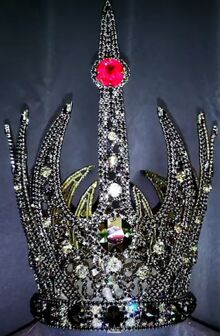 Season 5, Niohuru X (by Fierce Drag Jewels)