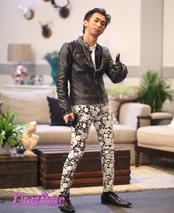 Look de novio de la sesión de fotos de boda