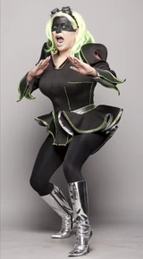 Look de 'Weird Science: Genetically Modified Drag Queens