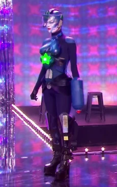 ChelseaBoyFinaleLook