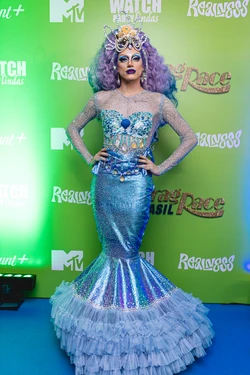 MelusineSparkleFinaleWatchPartyLook