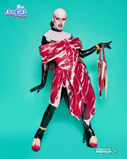 BestiahSpainIsDifferentLook