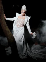 Look no emitido de Bodas de Sangre