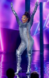 Finale Performance Look