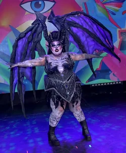 Alexis3XLLMD6JudgeLook