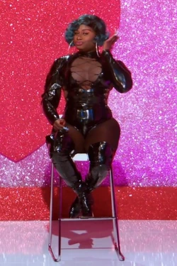 LaLaAS8SnatchGameLook