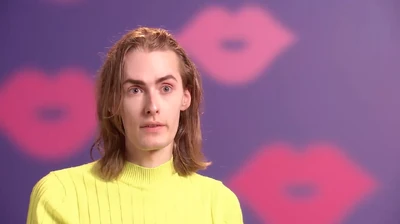 RoemConfessionalLook