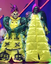 Look de 'La Más Animada' – Katy, la Oruga, con Pig Destructor