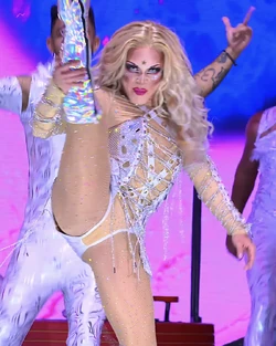 FifíEstahFinaleLook3B