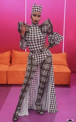 AngeriaShoulderPadsLook