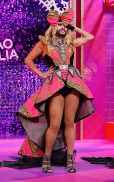 LuquishaEntranceLook