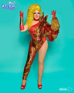 VaniaVainillaFinalePerformanceLook