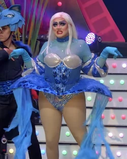 WynterPerformanceLookB