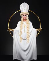 Unaired Cosplay Look – Moira Rose