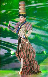 Precious Paula Nicole - Ter-No, She Bettah Don't!