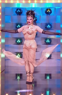 LulaStregaHauteCoiffureLook