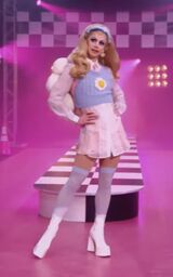 Cast RuVeal Look