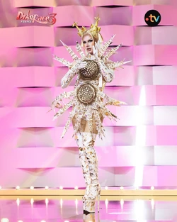 MistyPhoenixLivingCoutureLook
