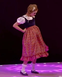 LeexaFoxCelebrityLook2