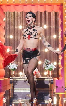 VeneditaTalentShowLook1