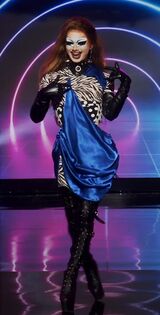 Lip Sync LaLaPaRuZa Smackdown Look