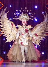 Look de 'Coronation Eleganza'