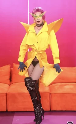 BoscoShoulderPadsLook