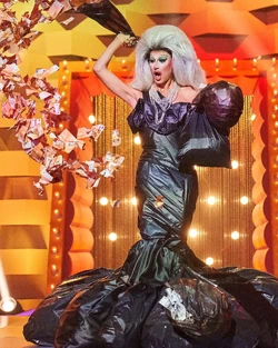 PititaSpainIsDifferentLook