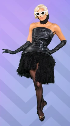 ValentinaLadyBunnyRoastLook