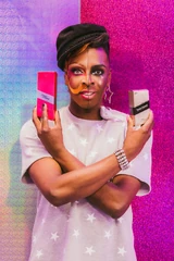 KellyHeeltonSplitFacePhotoshoot.jpg (550 kB) Kelly Heelton