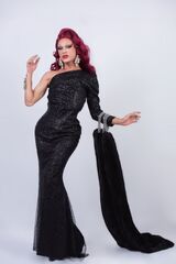 Drama Lip Sync Look