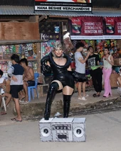 HanaBeshieEntranceLook.jpg (223 kB) Look de entrada