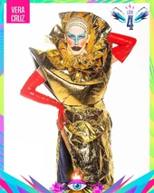 Look de 'La Más Pintada' – "Mago Tejiendo Música" de Alejandro Colunga