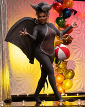Reina Del Circo Look