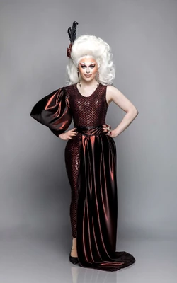 BluHydrangeaUKvsTW1YouWearItWellLook