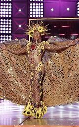 Finale Fabulosity Look
