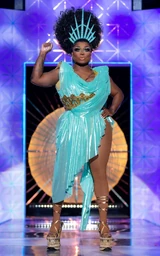 Look de 'For Queen and Country'