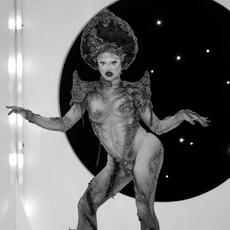 SashaColbyBlameItOnTheEditSoloLook