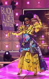 Trinity K. Bonet - Pop Art